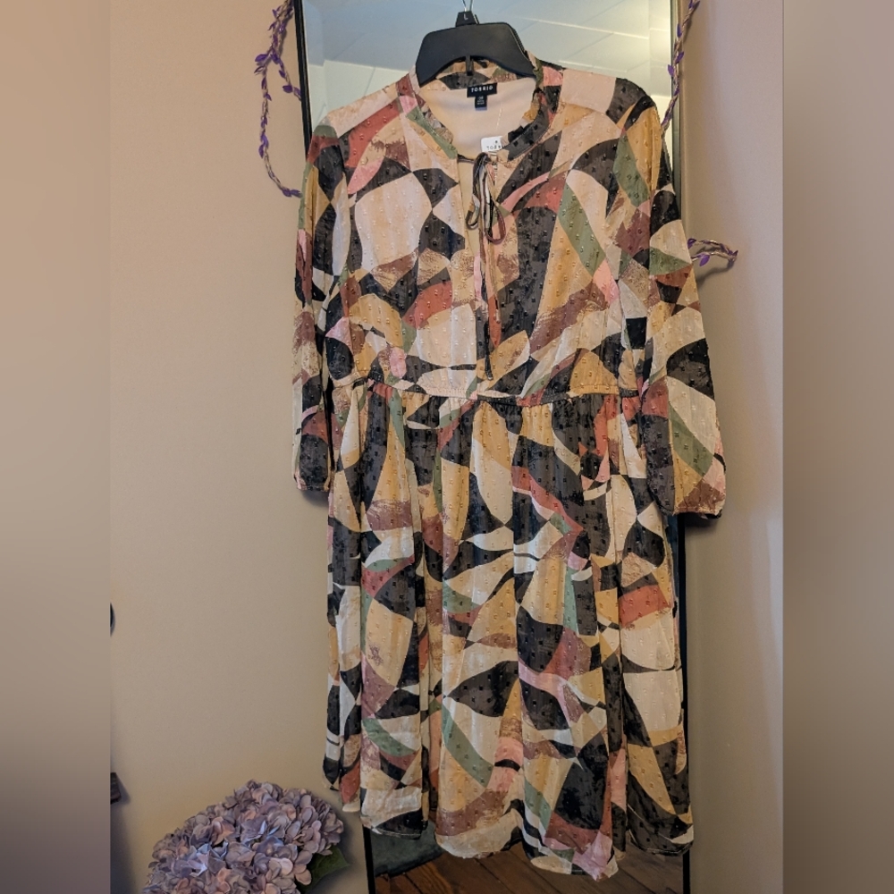 NWT Torrid Lined Chiffon Midi Dress